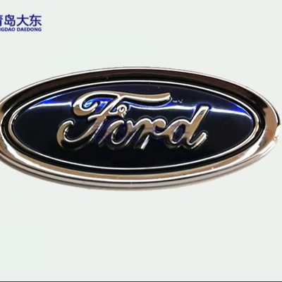 Logotipo de automóvil de metal personalizado ideal para su estrategia de marca