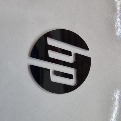 Logotipo de material PET de forma personalizada para su marca personalizada