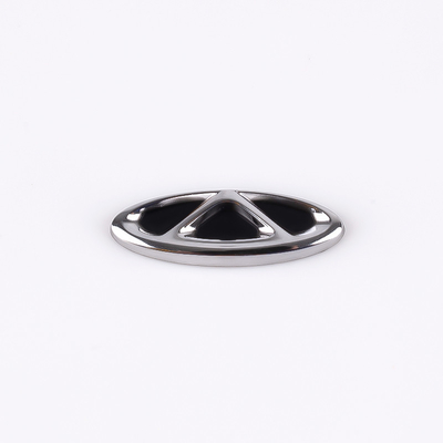Etiquetas metálicas de automóviles de plata de níquel personalizadas y producidas Color personalizado