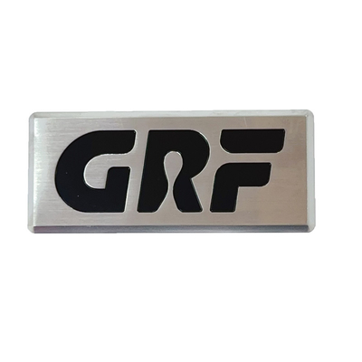 Logotipo de gama alta Fabricación profesional de signos metálicos personalizados