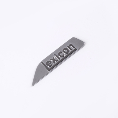 Logotipo de metal de plata y níquel personalizado por QC-Garantized Electroforming