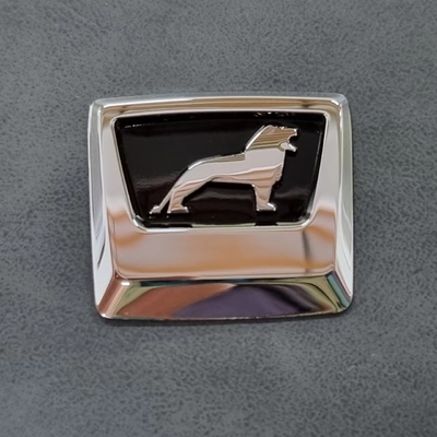 Logotipo personalizado Logotipo de automóvil de metal aceptado La adición perfecta a su estrategia de marca