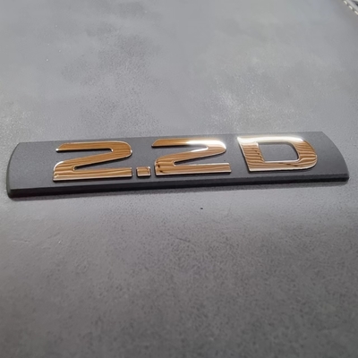 Logotipo personalizado Logotipo de automóvil de metal aceptado La adición perfecta a su estrategia de marca