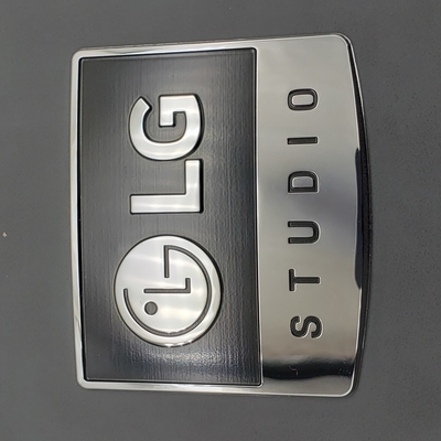 Logos metálicos electroformados de níquel Instalación OEM Plata de níquel