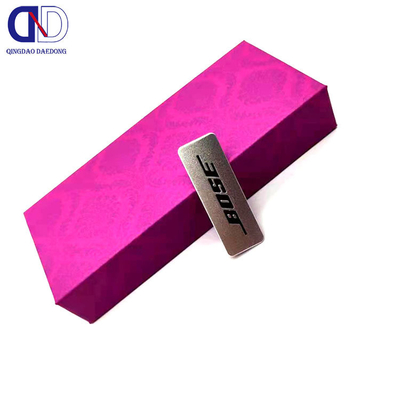 Logotipo personalizado de metal de aluminio Signos electroformados para la identificación y marca del producto